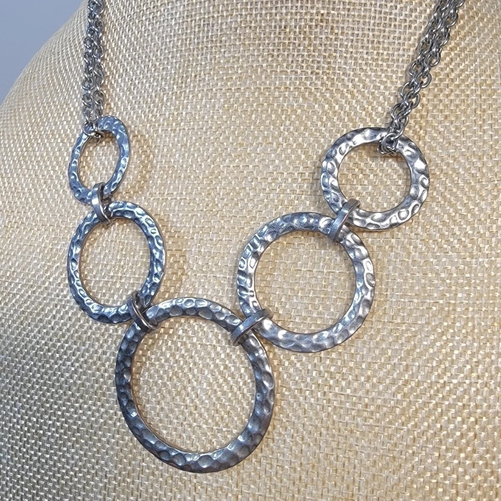 Hammered Metal Rings Silver Tone Statement Necklace Double chain